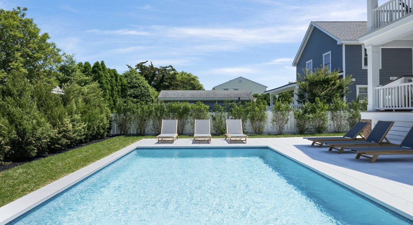 Clean residential pool deck and pristine pool water in Redondo Beach, CA